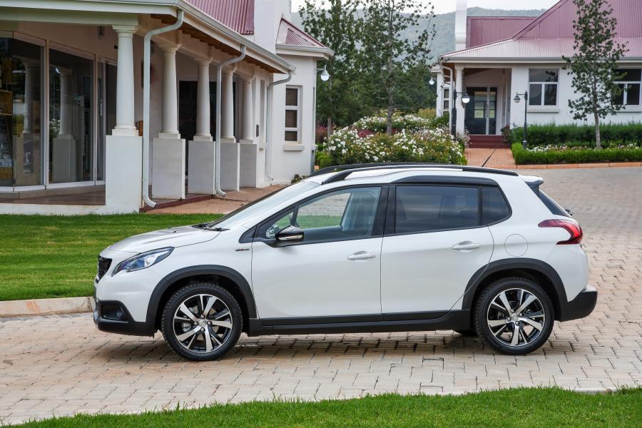  Peugeot 2008 GT Line 2017 года  (ZA) (фото 5 из 40)